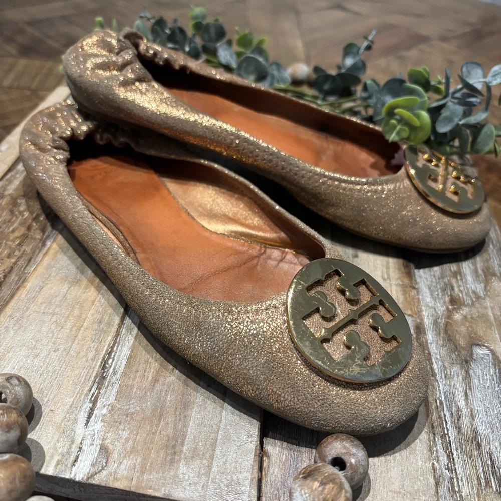 Tory Burch Metallic Leather Ballet Travel Flats Salmond/Rose Gold - Picture 4 of 7